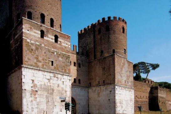 MURMURES. Il respiro vitale del linguaggio dell’arte