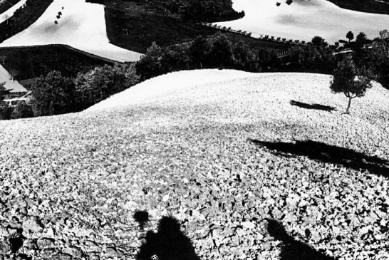 Da un caos all'altro. Gli scatti di MARIO GIACOMELLI