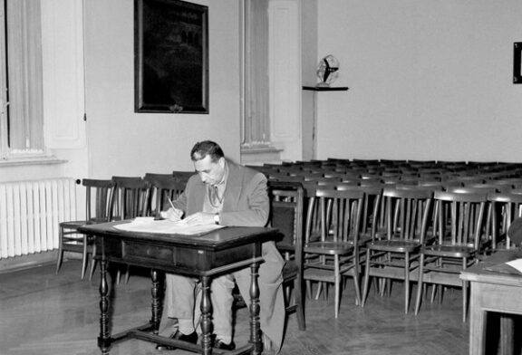 Anni interessanti. Momenti di vita italiana 1960-1975