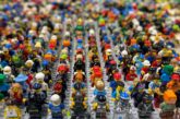 La società di plastica
